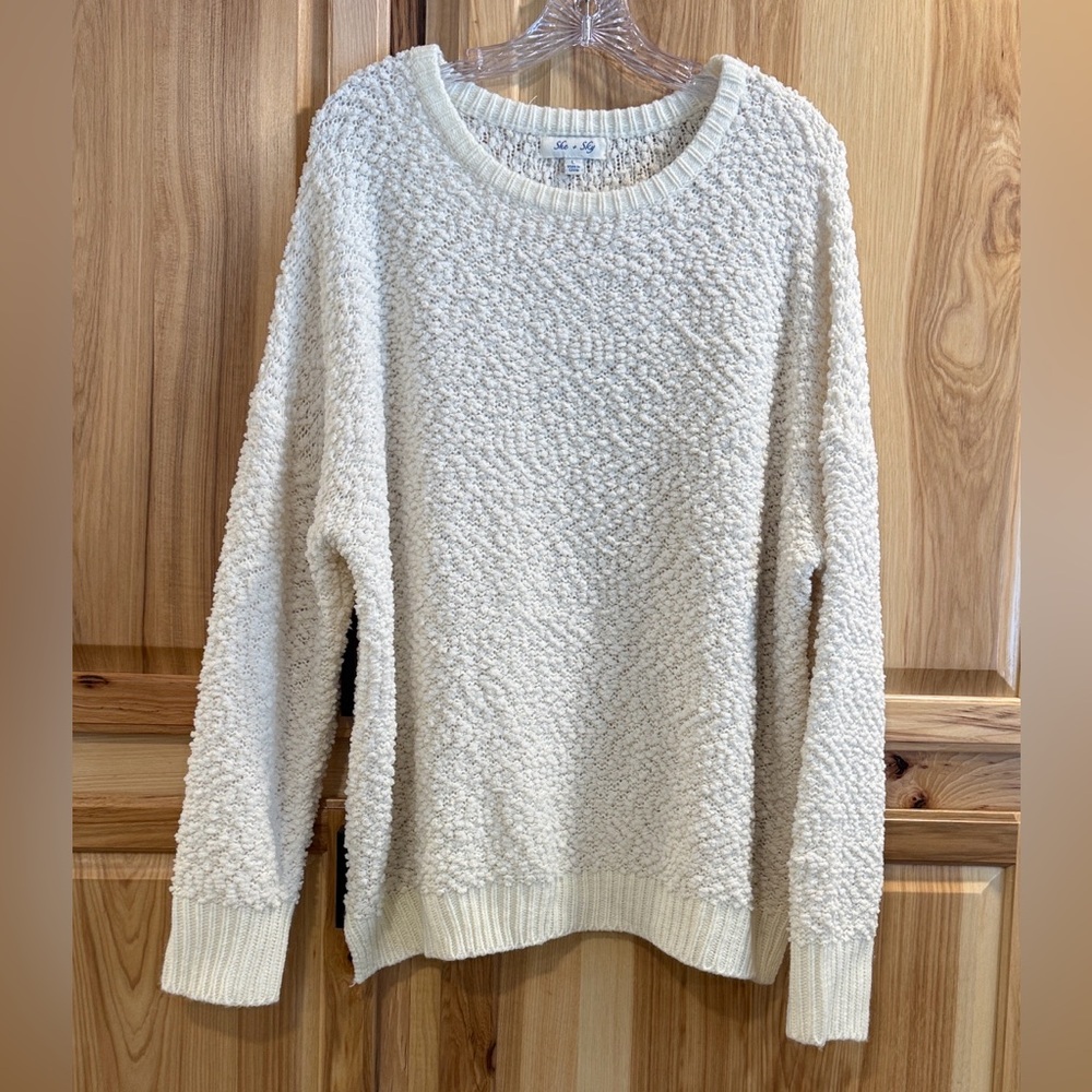She + Sky Off White Crewneck Soft Textured Versatile Timeless Sweater Size L